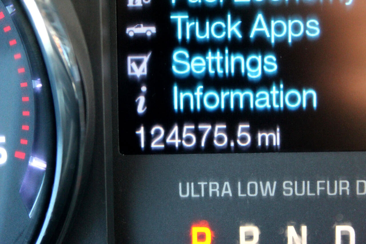 Used 2016 Ford F250 Lariat w/ Lariat Ultimate Package image 28