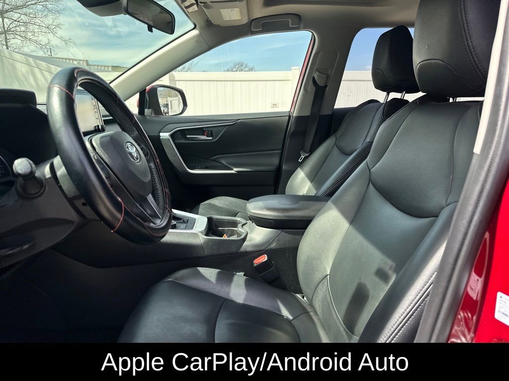 Used 2020 Toyota RAV4 XLE w/ Convenience Package image 11