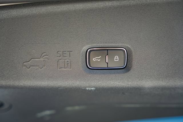 Used 2025 Ford Expedition Active image 18