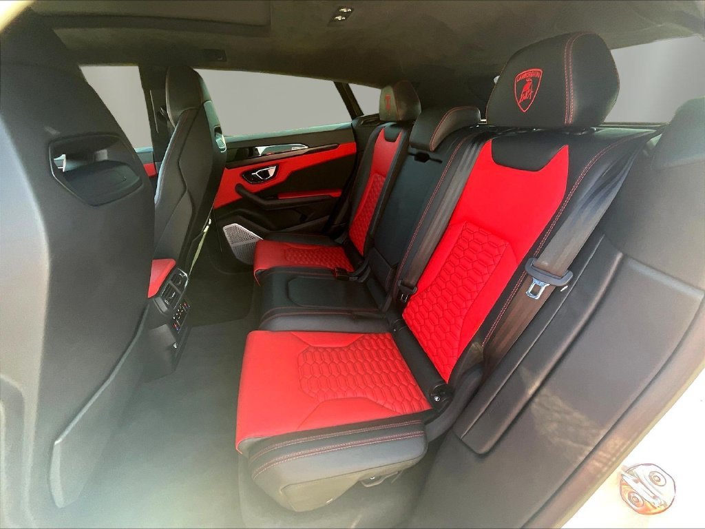 Used 2022 Lamborghini Urus AWD/4WD image 21