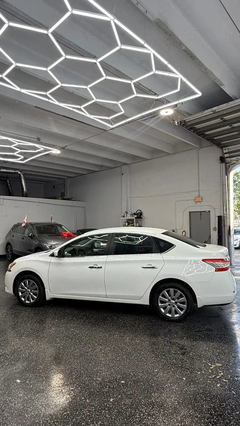Used 2014 Nissan Sentra S FWD image 4