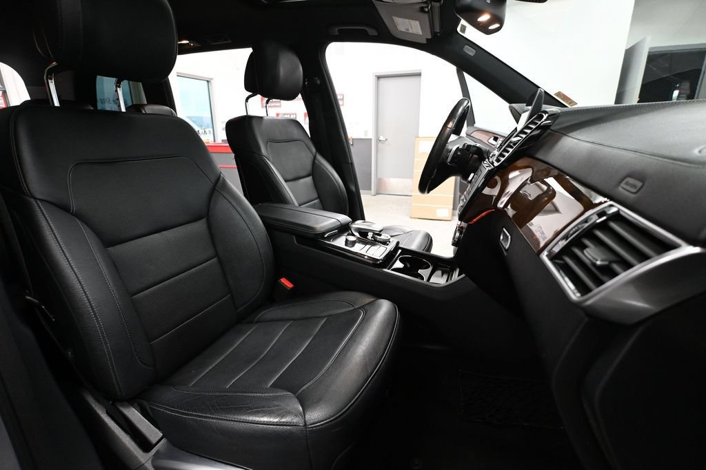 Used 2017 Mercedes-Benz GLS 550 4MATIC image 52