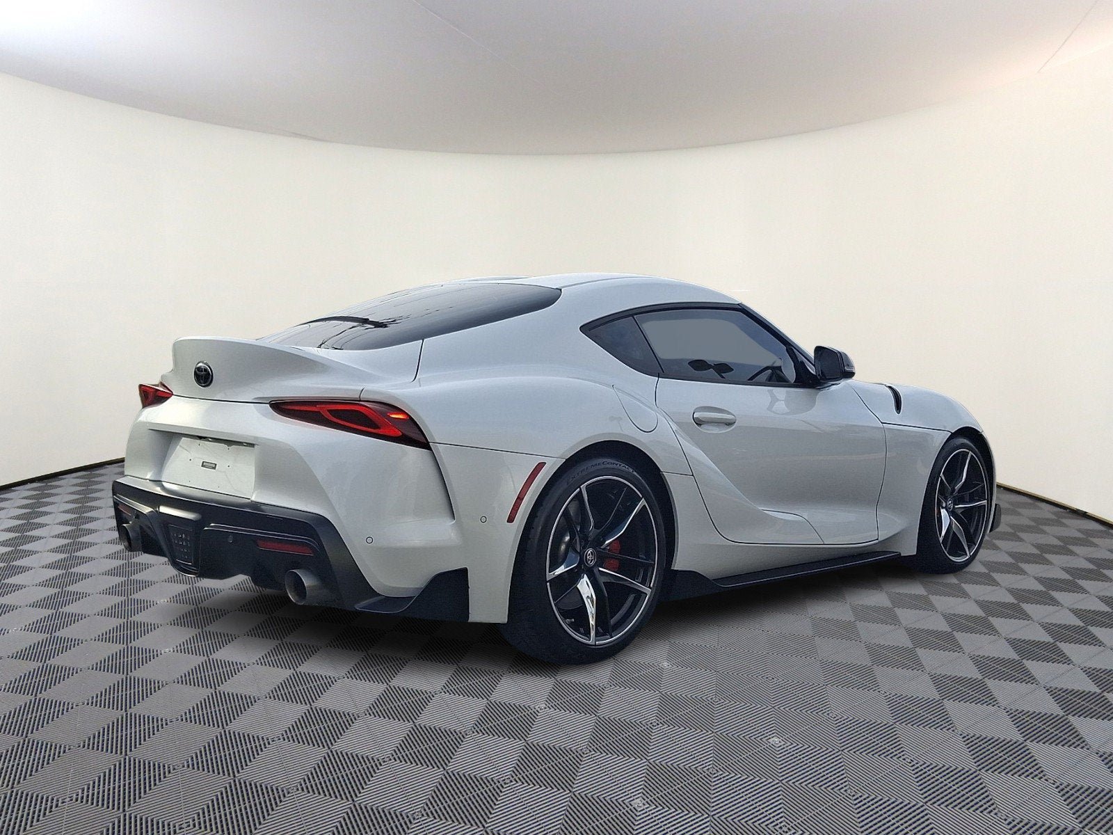 Used 2021 Toyota Supra Premium w/ Driver Assist Package RWD image 4