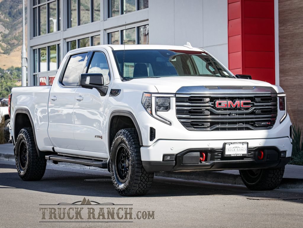 Used 2023 GMC Sierra 1500 AT4 w/ AT4 Preferred Package AWD/4WD image 1