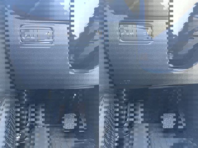 New 2026 Chevrolet Equinox EV LT image 18