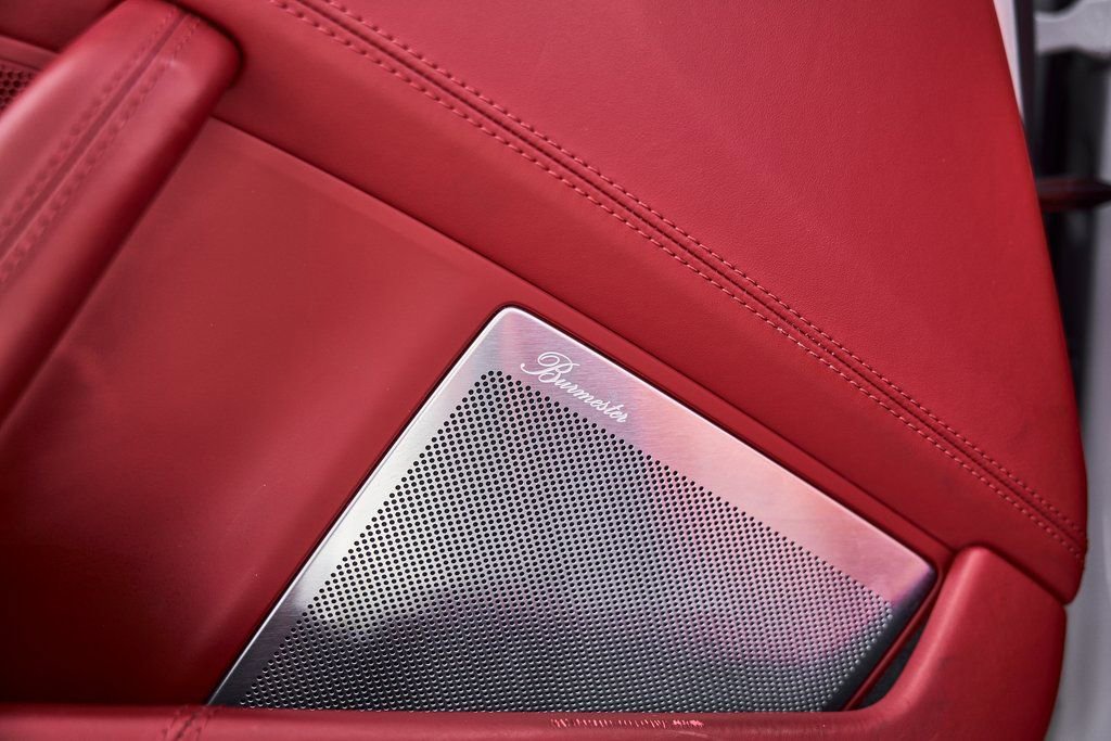 Used 2022 Porsche 911 Turbo S w/ 911 Turbo Sportdesign Package image 34