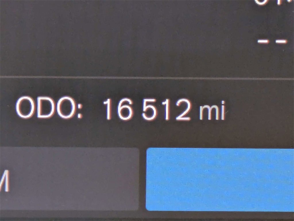 Used 2023 Volvo XC40 B5 Ultimate image 39