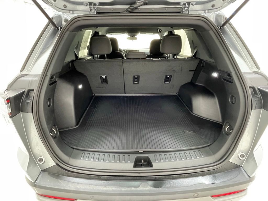 New 2026 Chevrolet Equinox LT FWD image 6