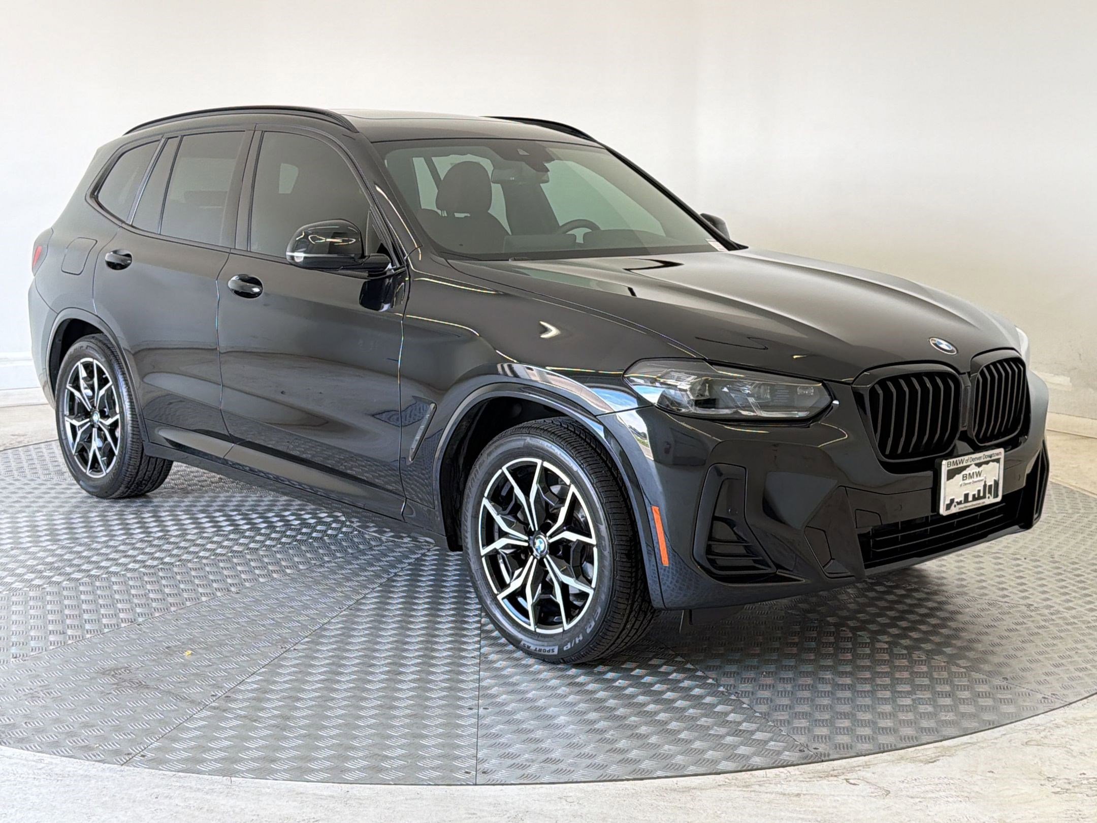 Used 2024 BMW X3 xDrive30i w/ Premium Package AWD/4WD image 7
