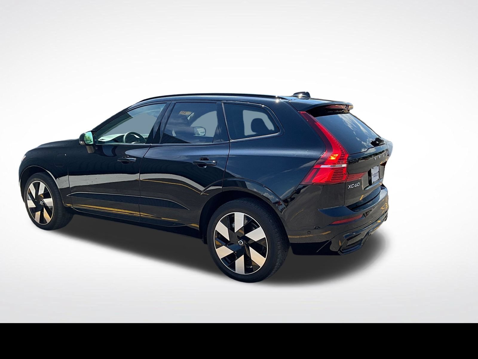 Used 2023 Volvo XC60 T8 Ultimate AWD/4WD image 13