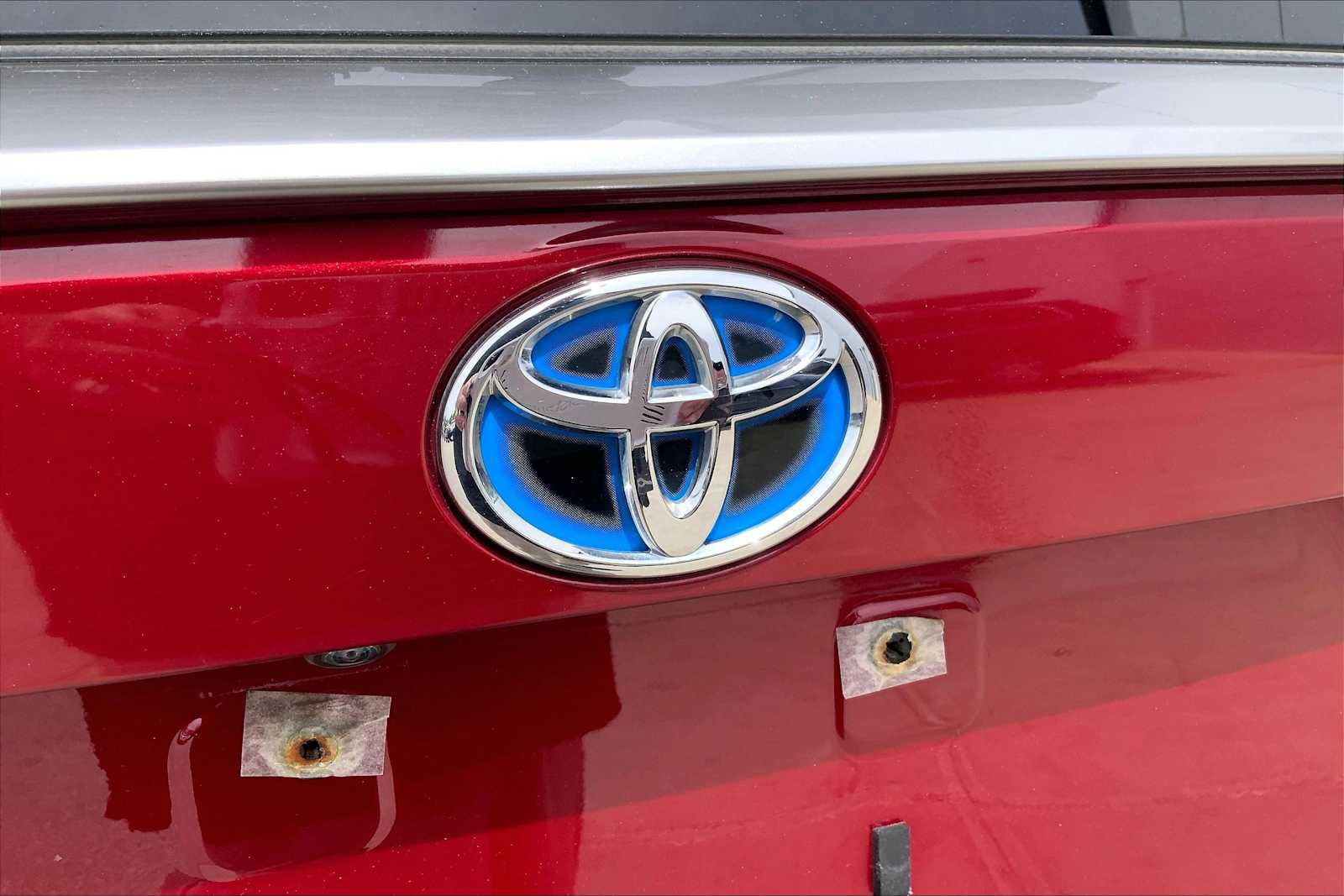 Used 2020 Toyota RAV4 Limited AWD/4WD image 33
