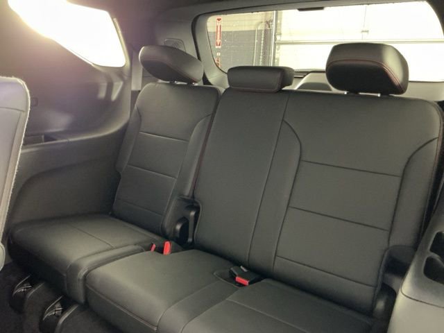 Used 2025 Chevrolet Traverse RS AWD/4WD image 30