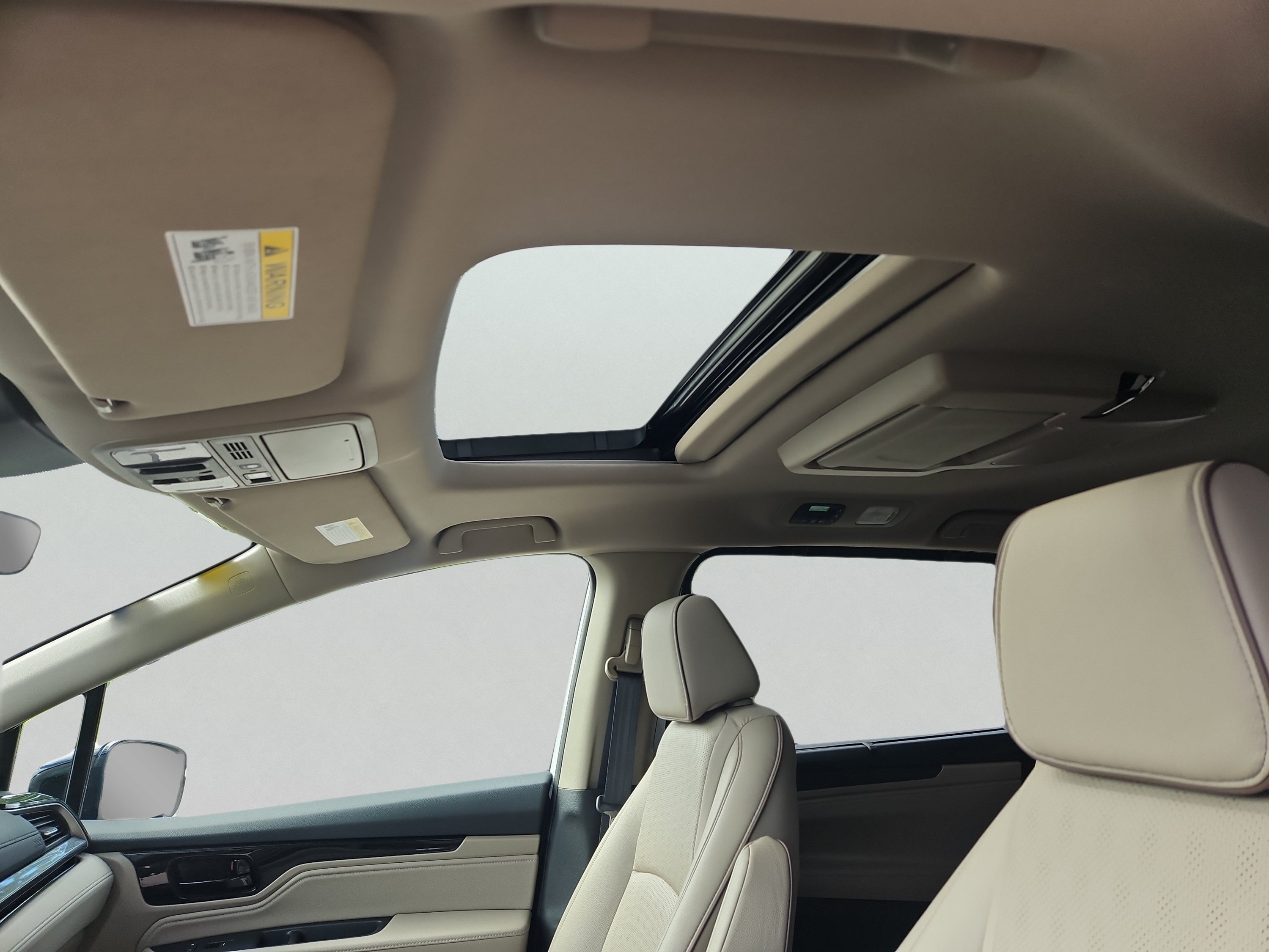 Certified 2024 Honda Odyssey Elite image 8