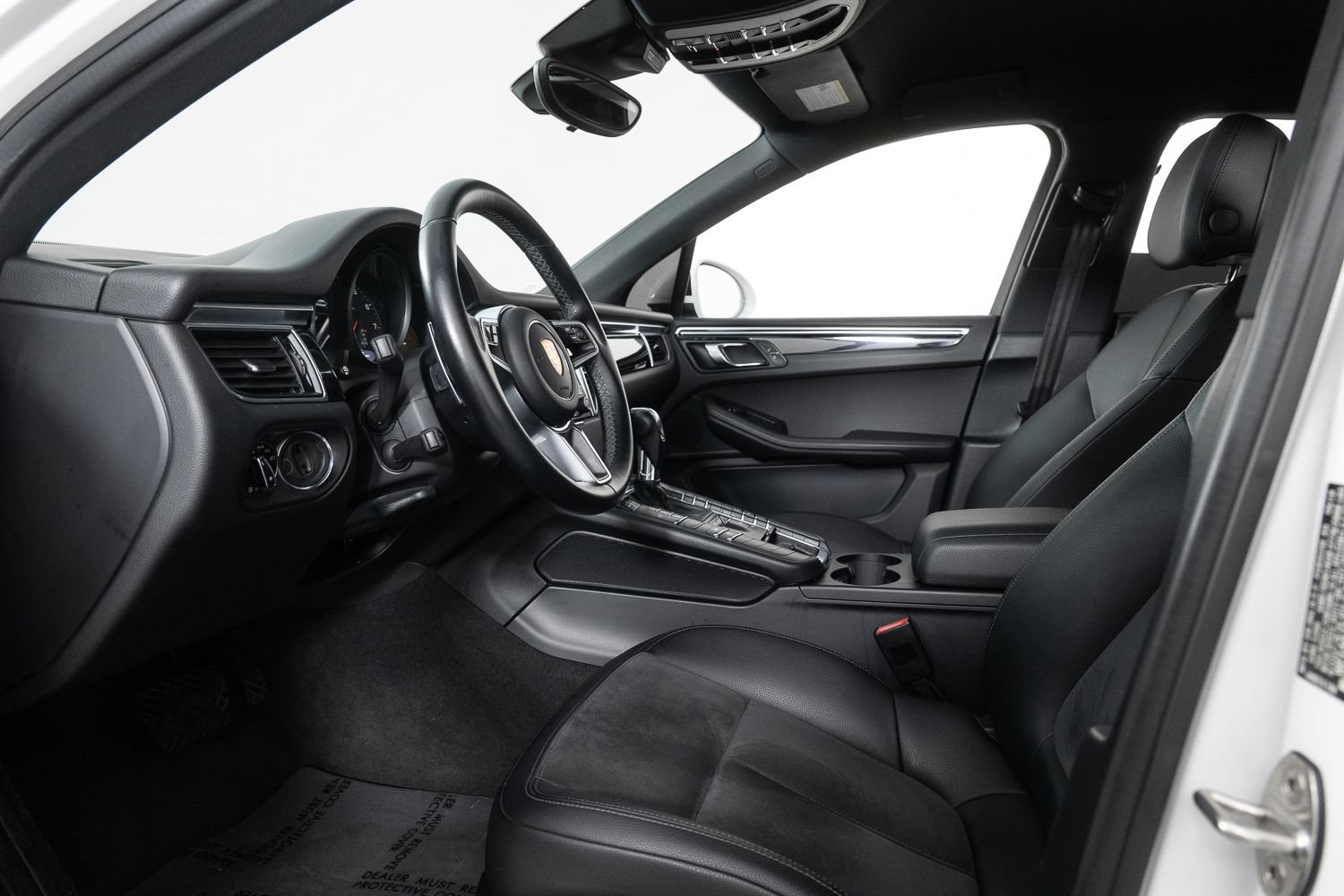Used 2018 Porsche Macan AWD/4WD image 13