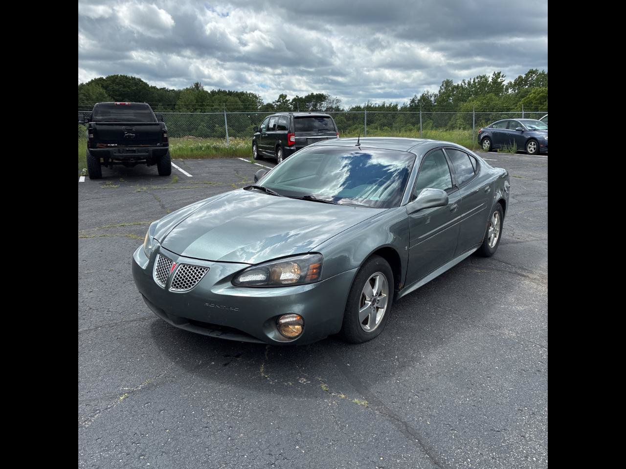 Used 2005 Pontiac Grand Prix GT w/ Leather Trim Package