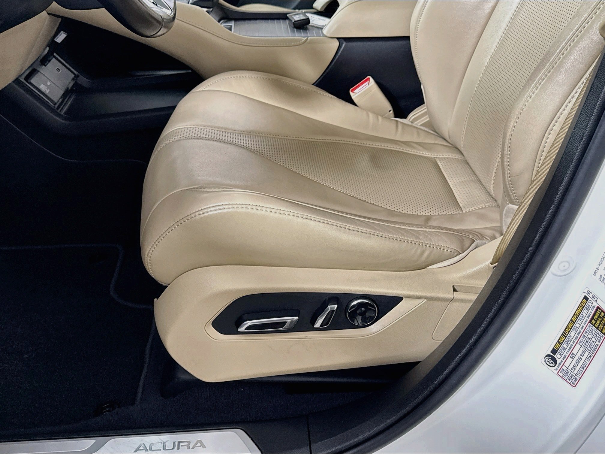 Used 2019 Acura RDX w/ Technology Package AWD/4WD image 23