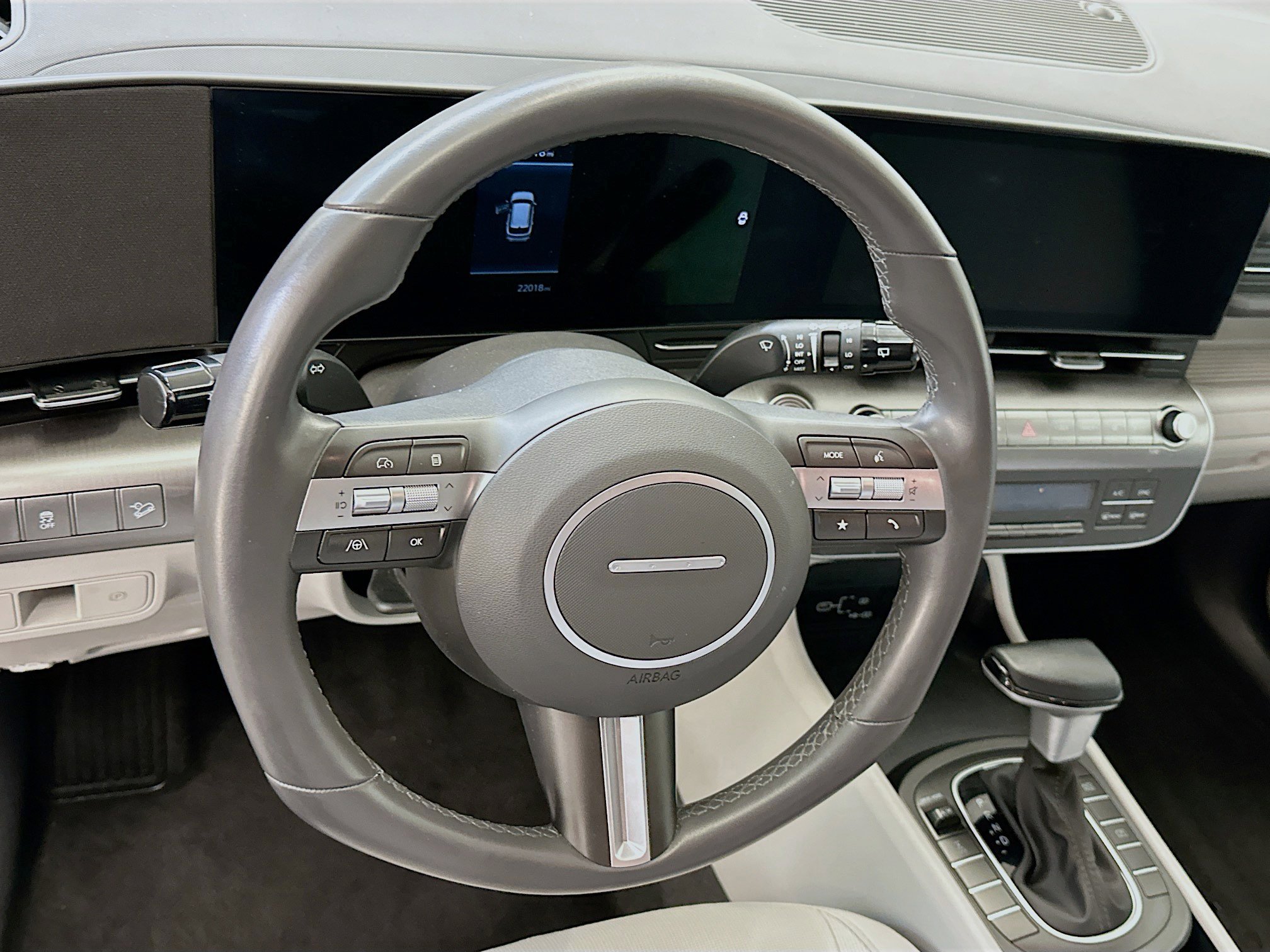 Used 2025 Hyundai Kona SEL image 18