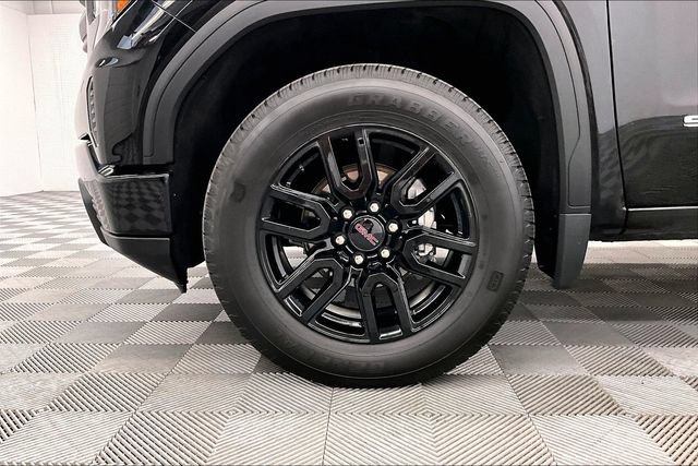 Used 2024 GMC Sierra 1500 Pro w/ Graphite Edition AWD/4WD image 10