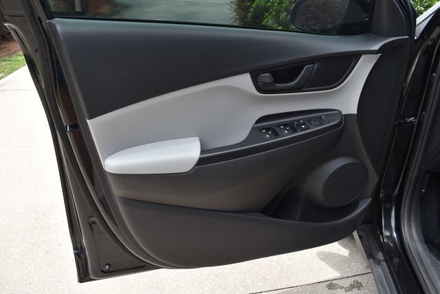 Used 2022 Hyundai Kona SEL FWD image 16