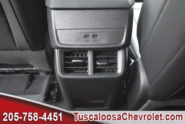 New 2026 Chevrolet Equinox LT w/ Convenience Package II image 17