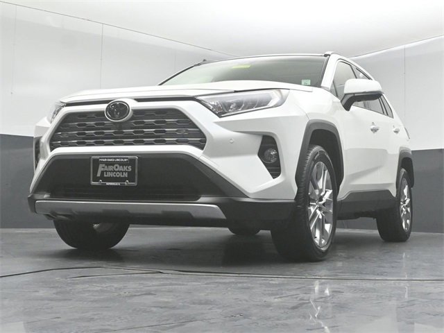Used 2021 Toyota RAV4 Limited image 40