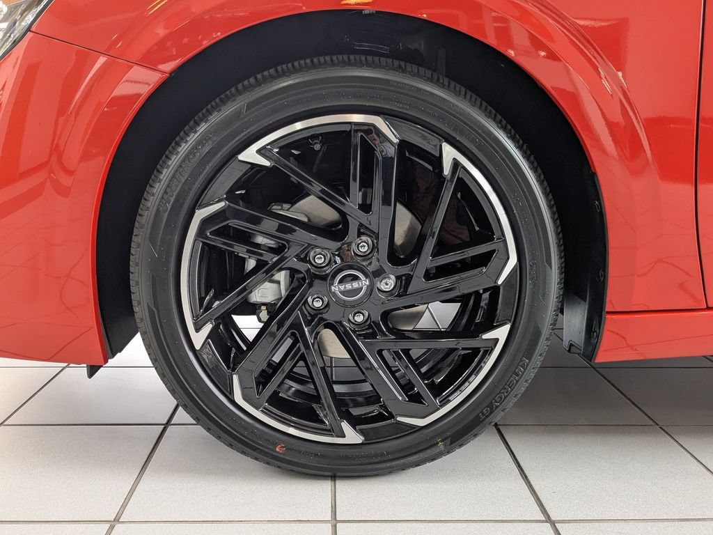 New 2026 Nissan Sentra SR w/ SR Premium Package FWD image 6