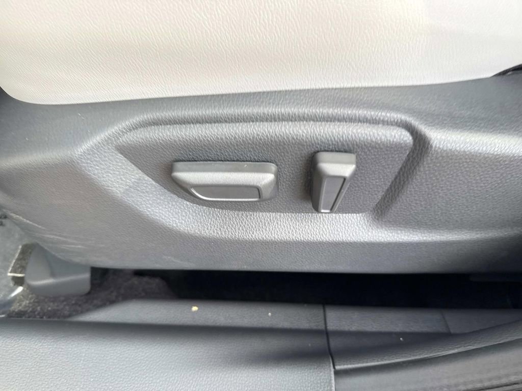 Used 2025 Mitsubishi Eclipse Cross SEL image 23