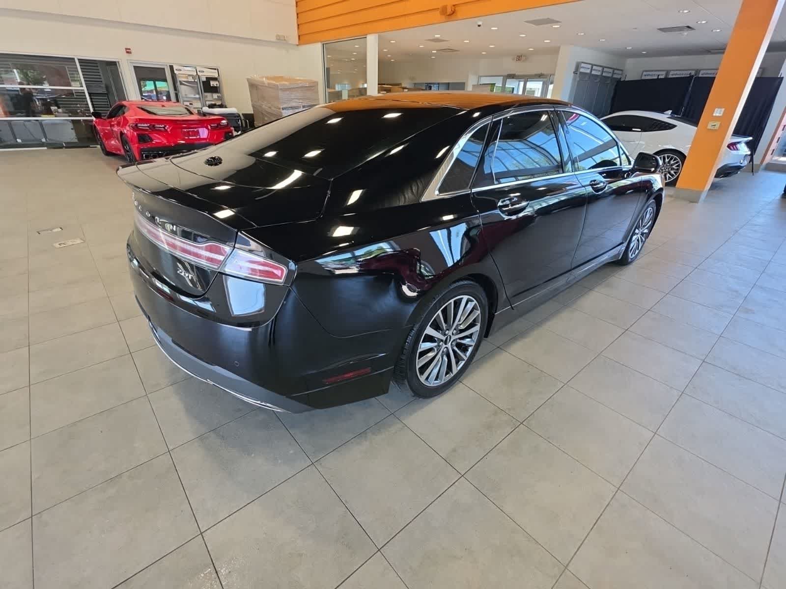 Used 2018 Lincoln MKZ Premiere FWD image 8
