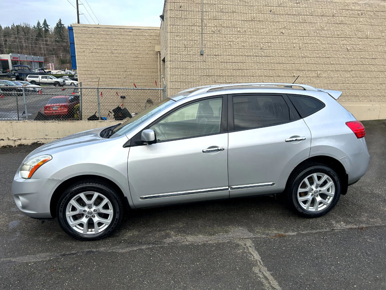 Used 2012 Nissan Rogue SL image 8