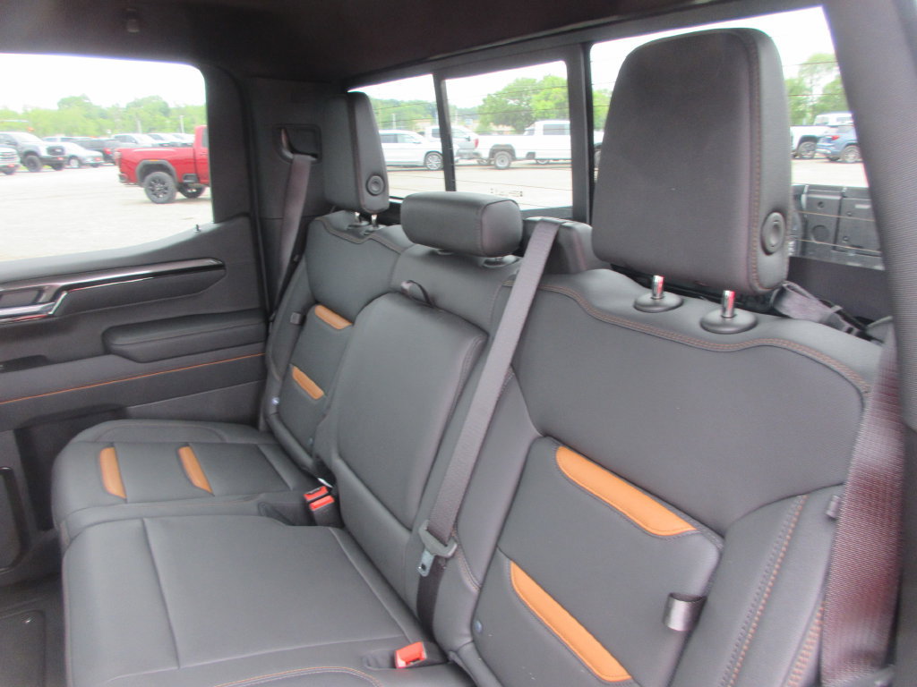 New 2026 GMC Sierra 1500 AT4 w/ AT4 Premium Package AWD/4WD image 16