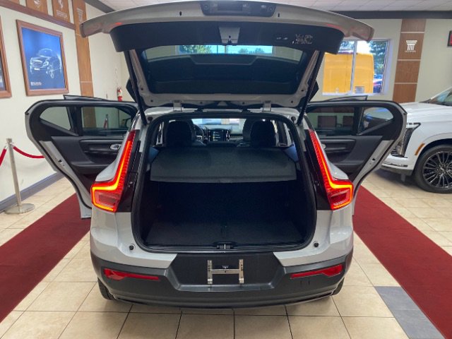 Used 2022 Volvo XC40 T5 R-Design AWD/4WD image 15