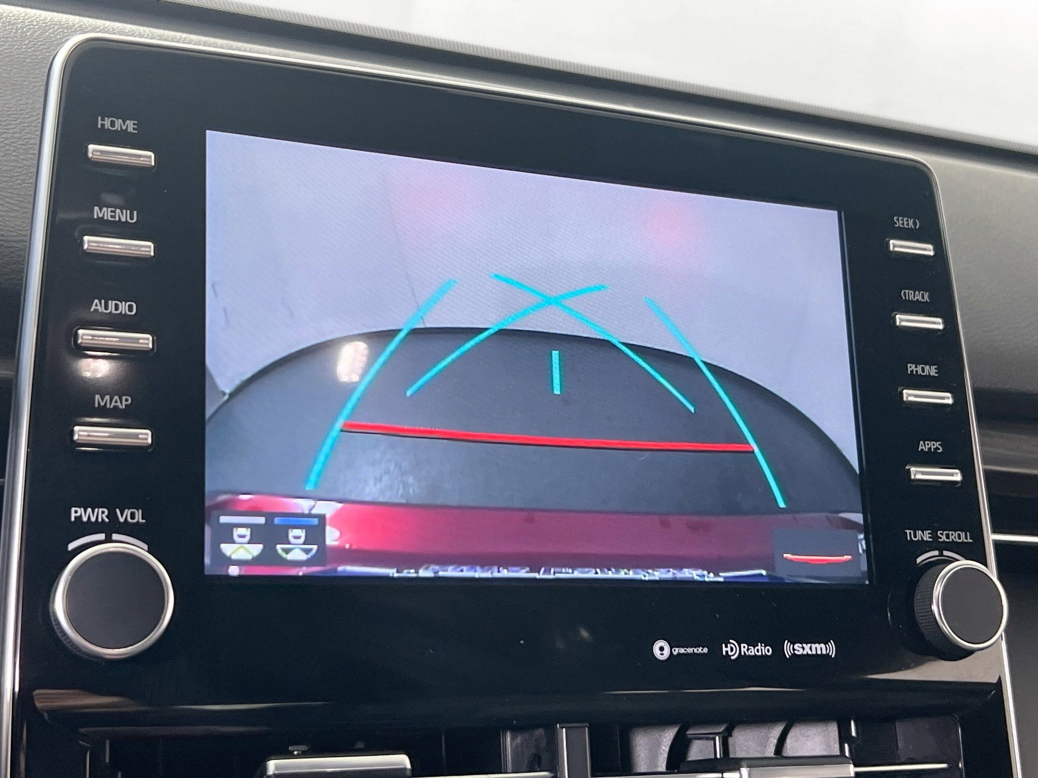 Used 2021 Toyota Avalon XLE image 13