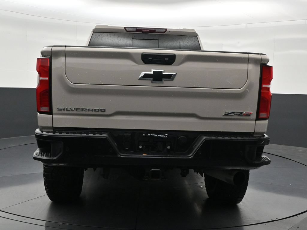 Used 2026 Chevrolet Silverado 2500 ZR2 AWD/4WD image 4