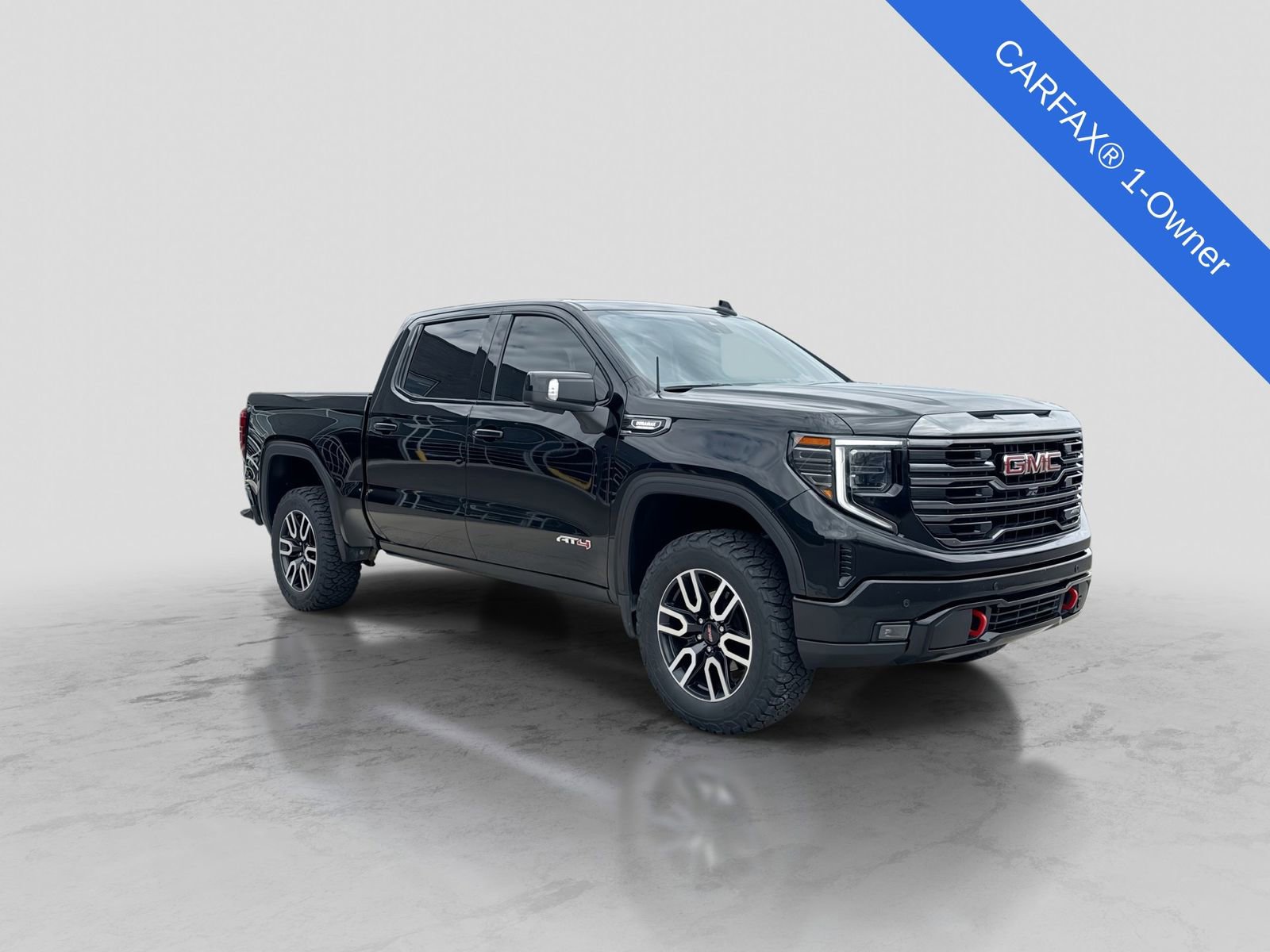 Used 2023 GMC Sierra 1500 AT4 w/ Technology Package AWD/4WD image 10