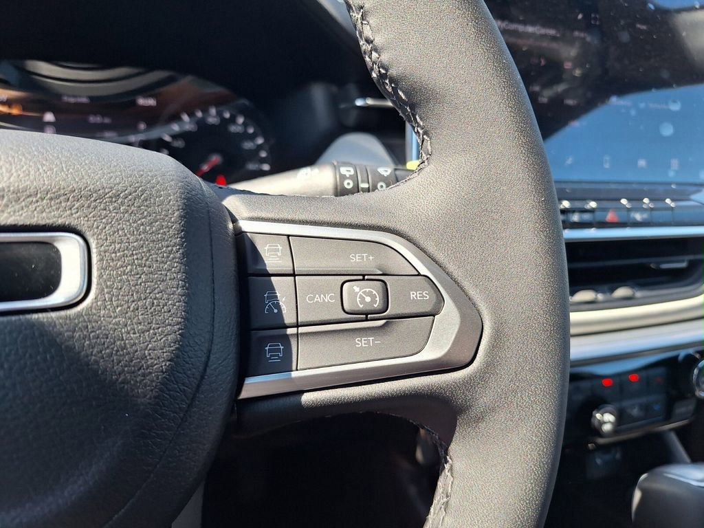 New 2026 Jeep Compass Limited image 21