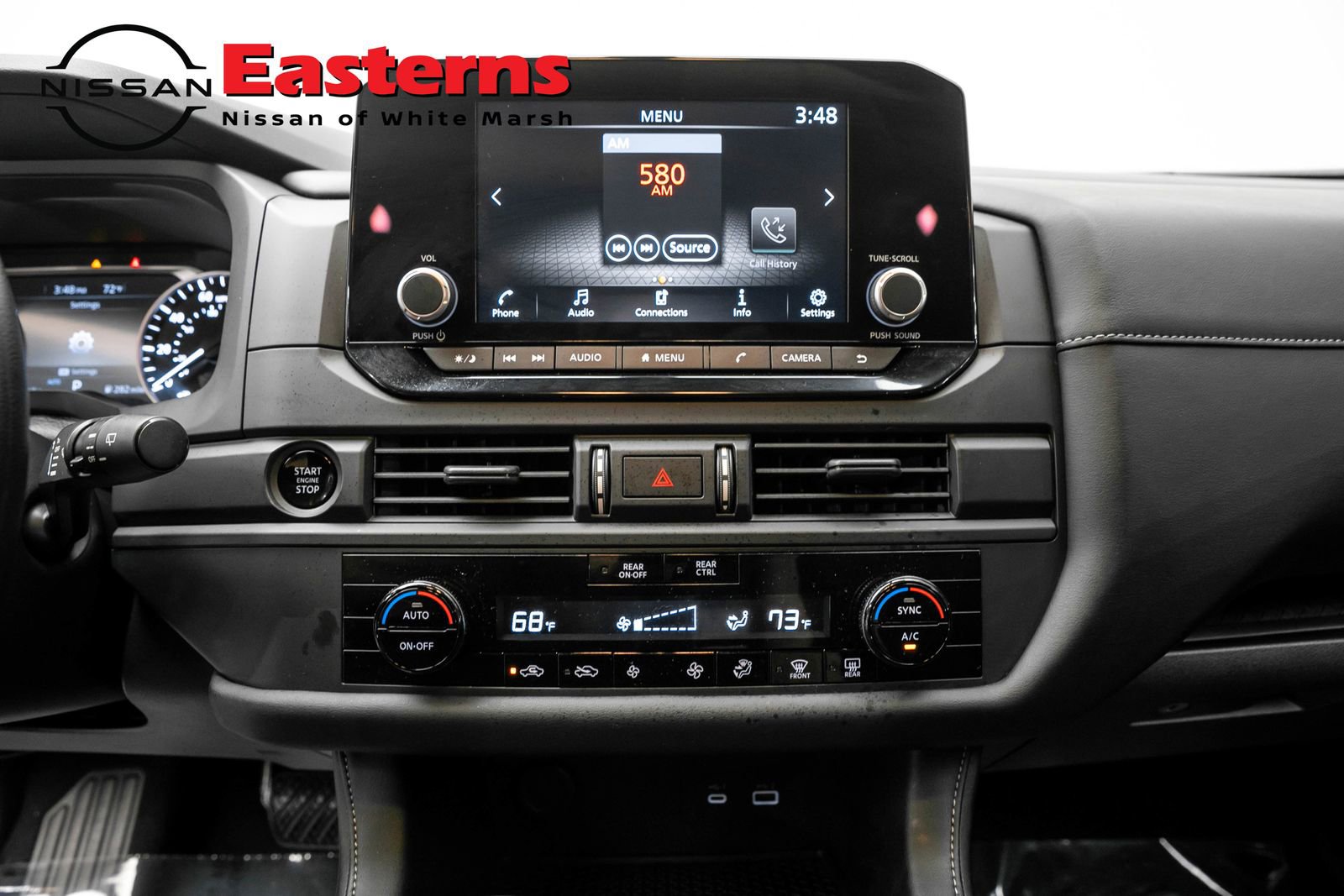 Used 2025 Nissan Pathfinder S image 16