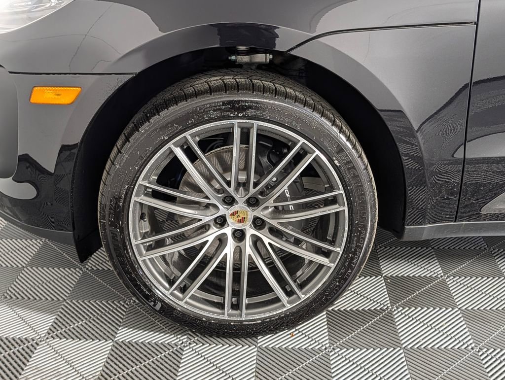New 2026 Porsche Macan Turbo image 11