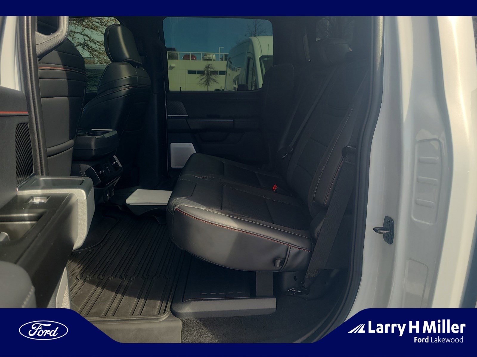 Used 2025 Ford F150 Raptor AWD/4WD image 17