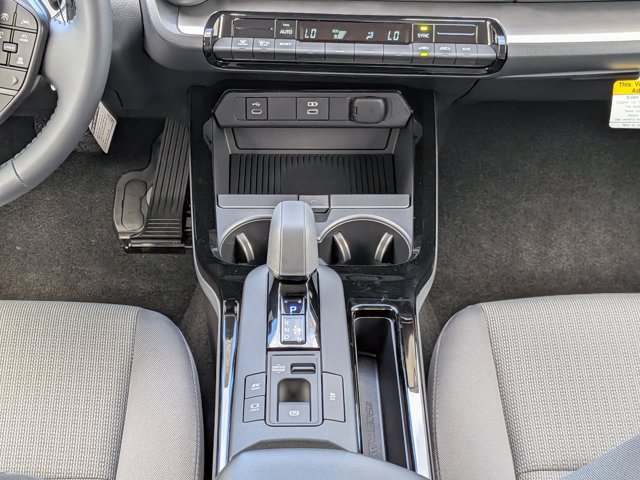 New 2027 Toyota Prius LE FWD image 18