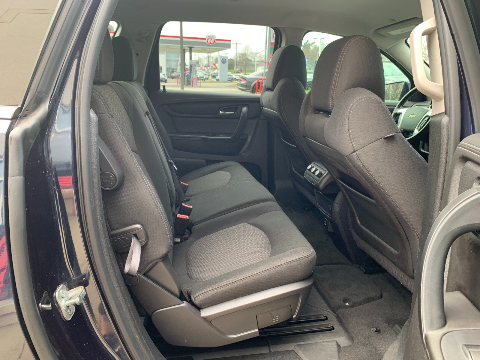 Used 2017 Chevrolet Traverse LT w/ Style and Technology Package AWD/4WD image 30