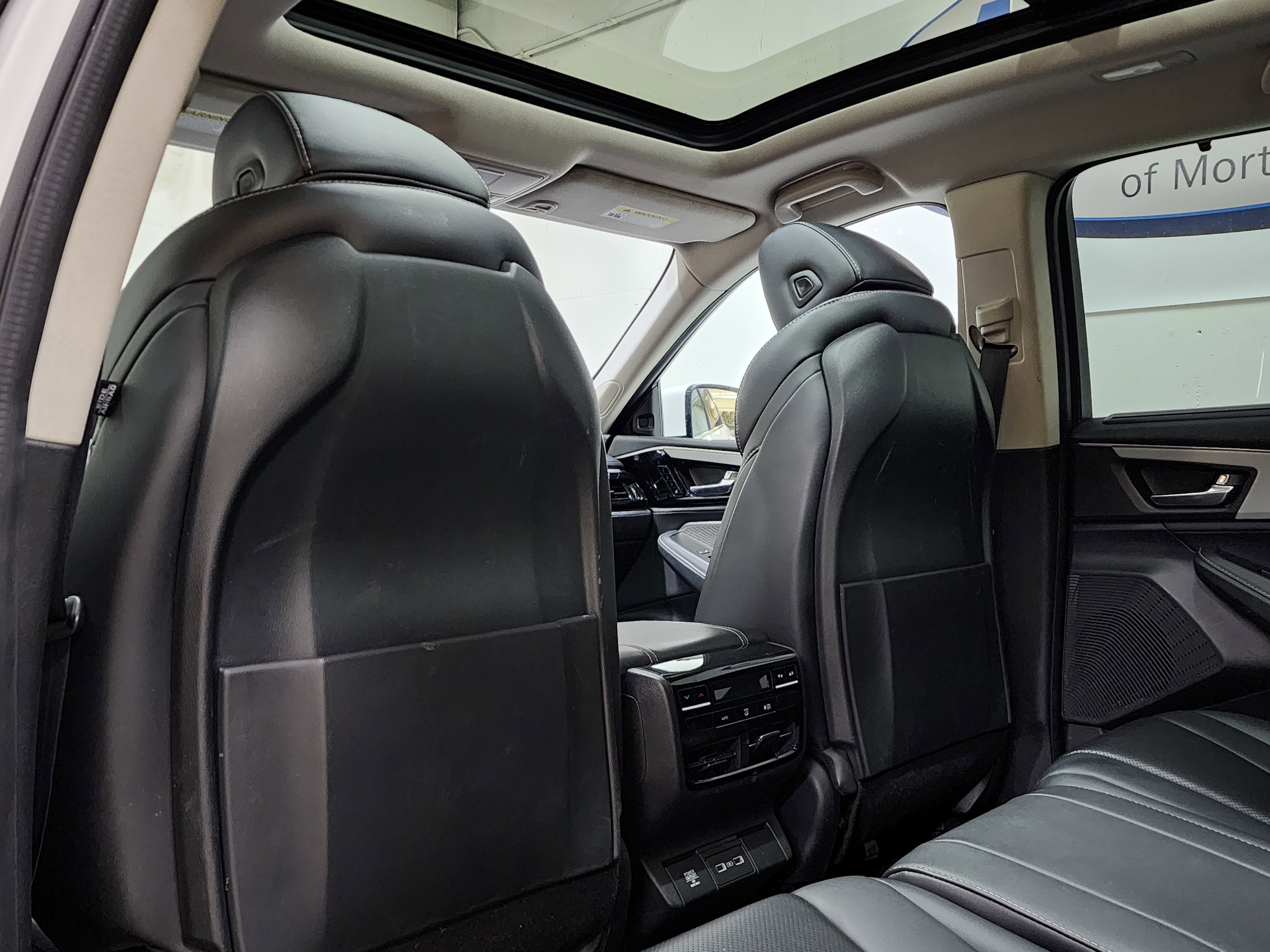 Used 2023 Acura MDX SH-AWD w/ Technology Package image 15