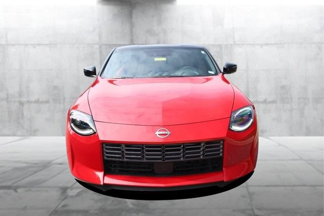 Certified 2025 Nissan Z Performance w/ Floor Mat Package RWD image 4