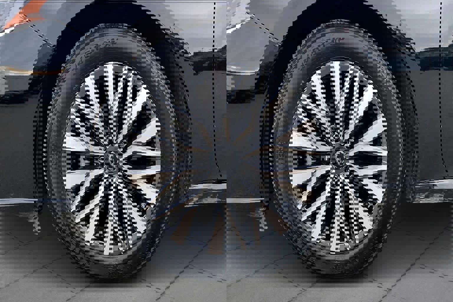 Used 2024 Nissan Altima 2.5 SV image 11