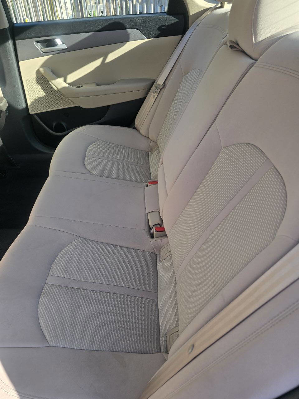 Used 2016 Hyundai Sonata SE FWD image 17
