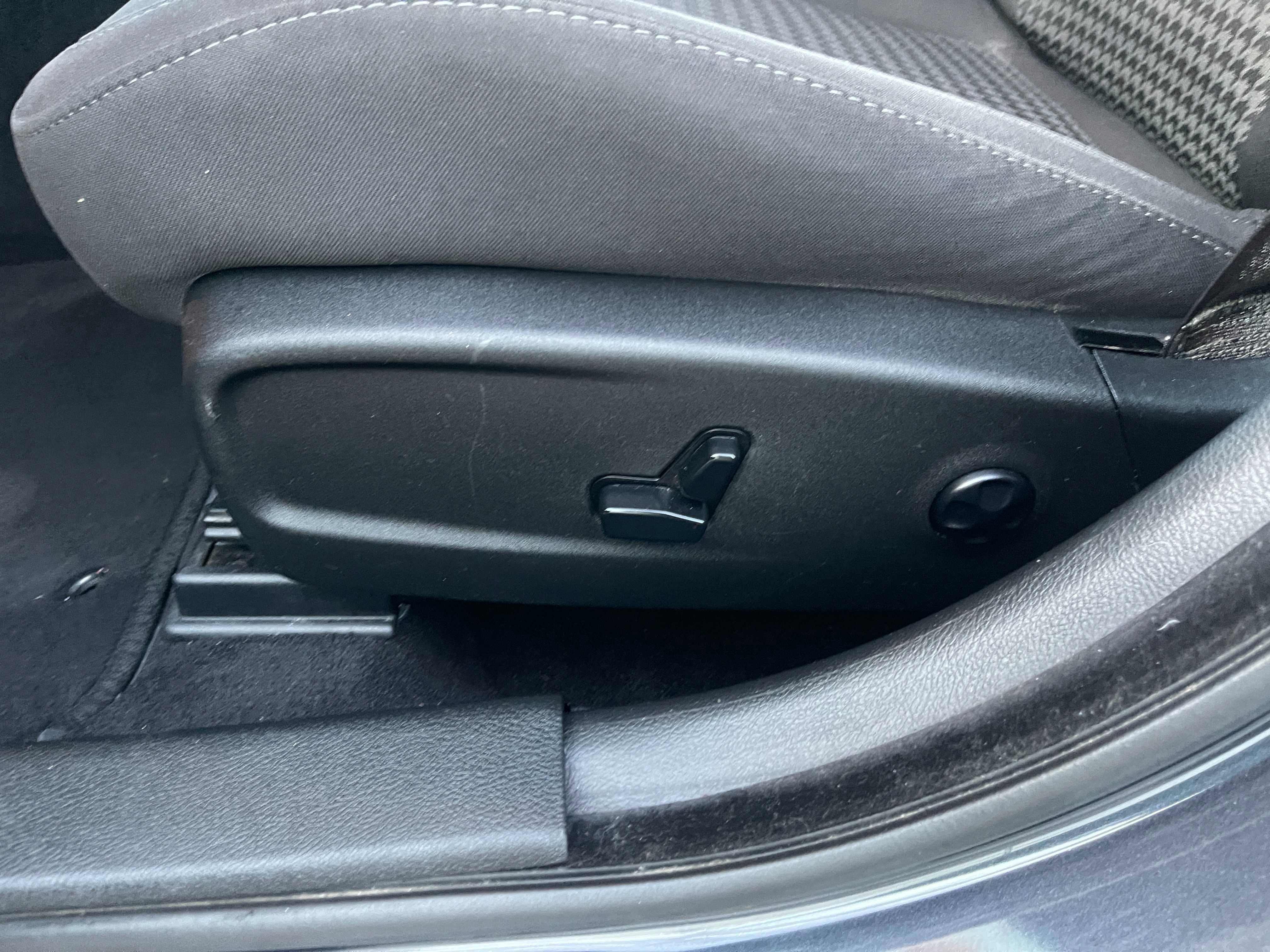 Used 2019 Dodge Charger GT image 19