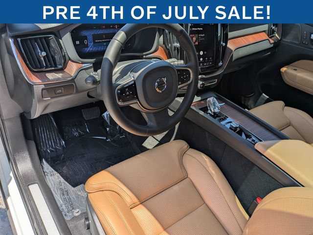 Certified 2023 Volvo XC60 B6 Ultimate w/ Protection Package Premier AWD/4WD image 12