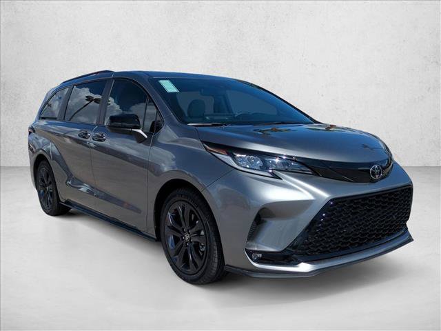 New 2026 Toyota Sienna XSE FWD image 7