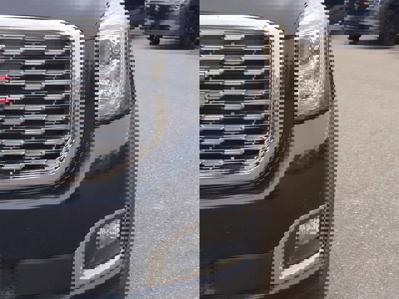 Used 2019 GMC Yukon XL Denali w/ Open Road Package image 10