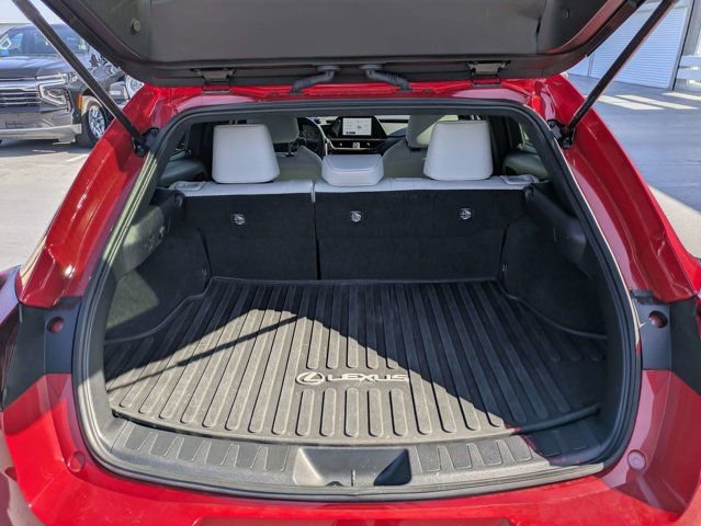 Used 2024 Lexus UX 250h FWD image 12