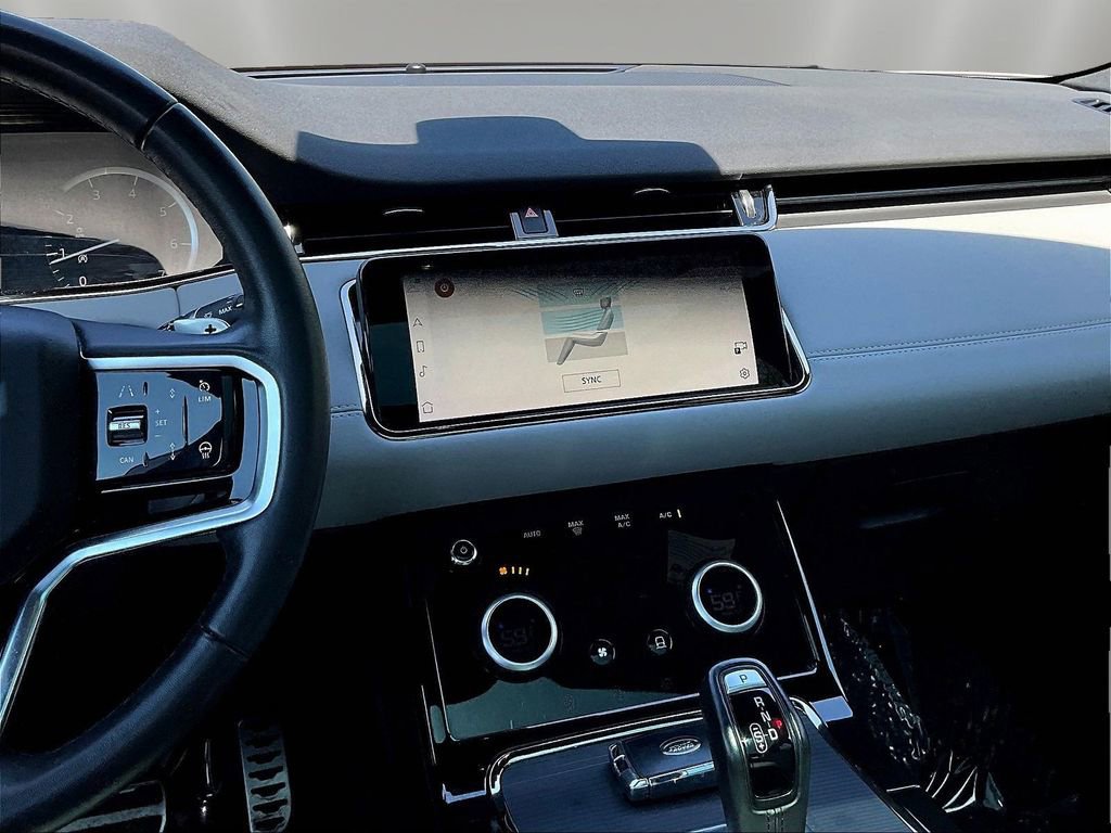 Used 2023 Land Rover Range Rover Evoque R-Dynamic SE AWD/4WD image 9